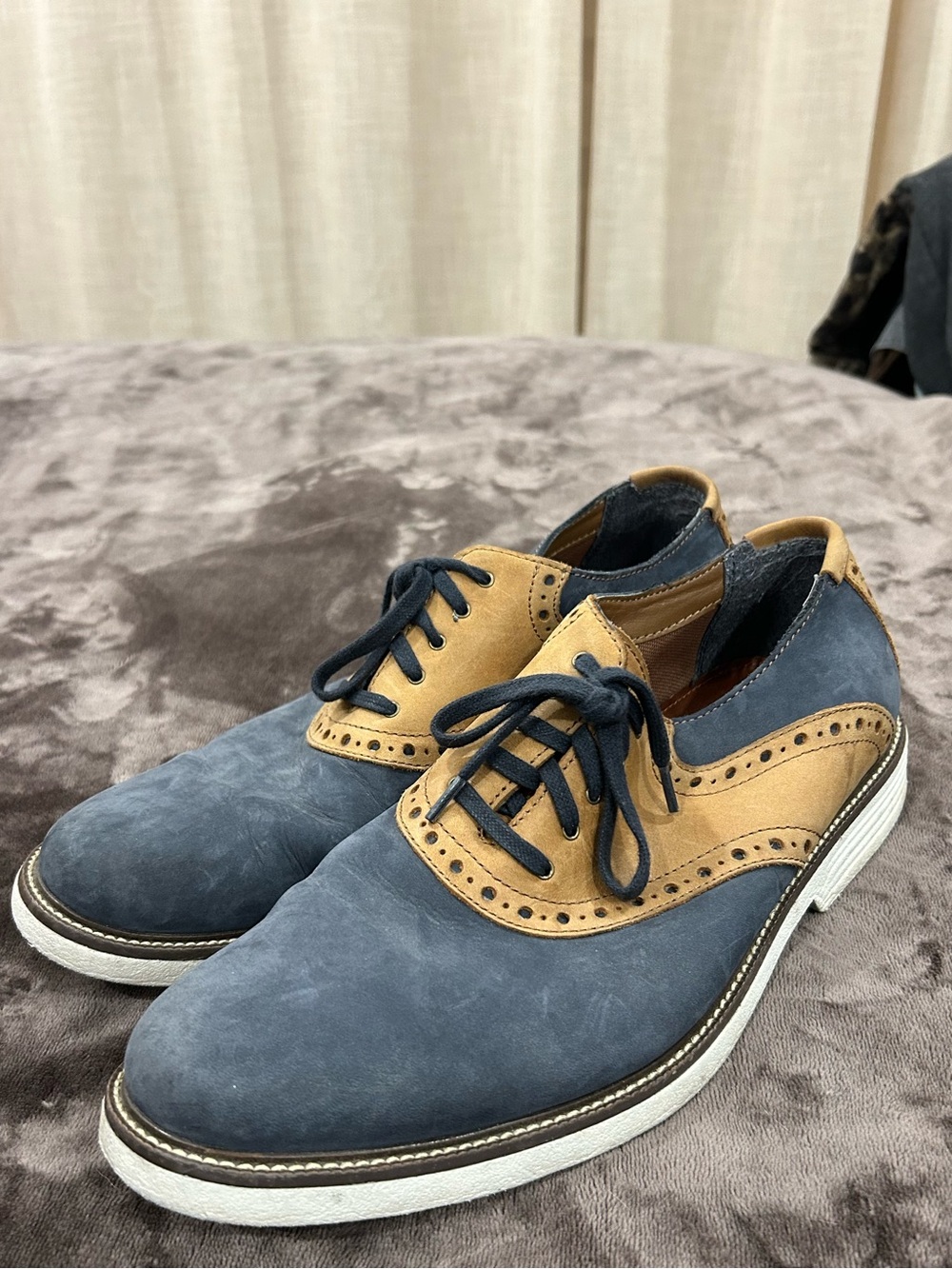 Crown & Ivy Men’s 10.5 Blue Tan Wingtip Casual Dress Shoes
